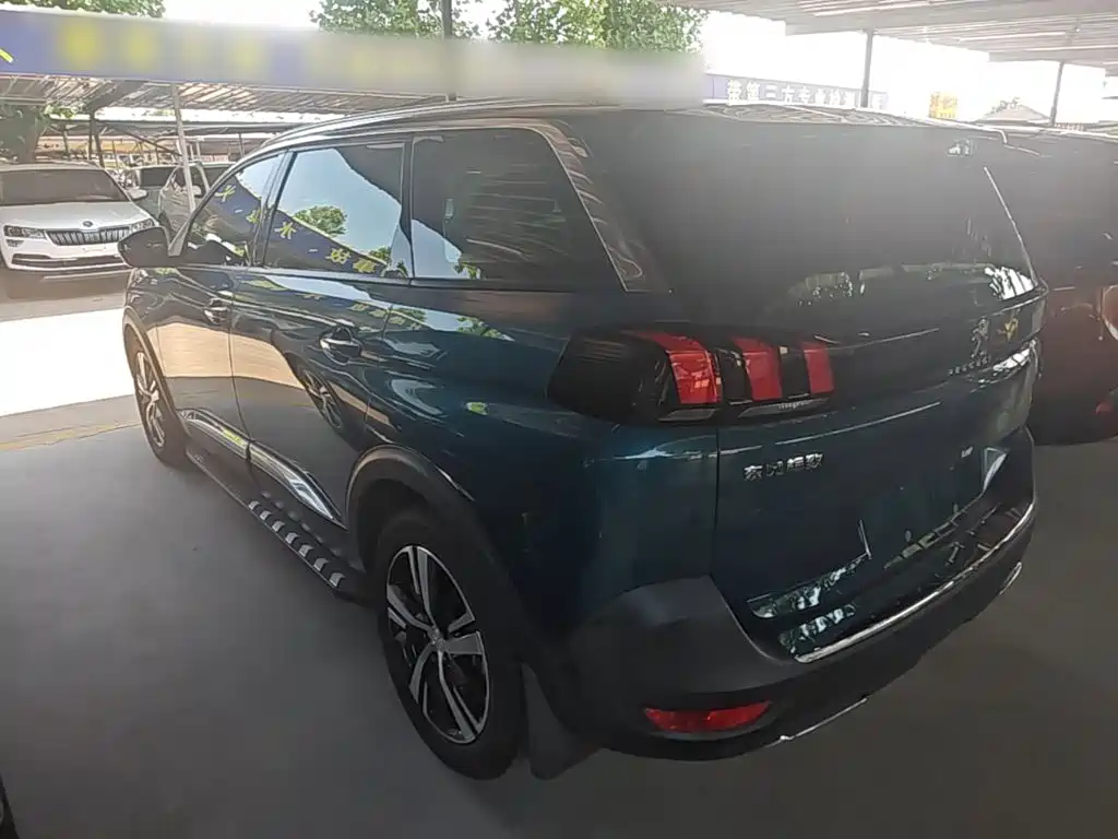 Peugeot 5008 2018 — фото 5