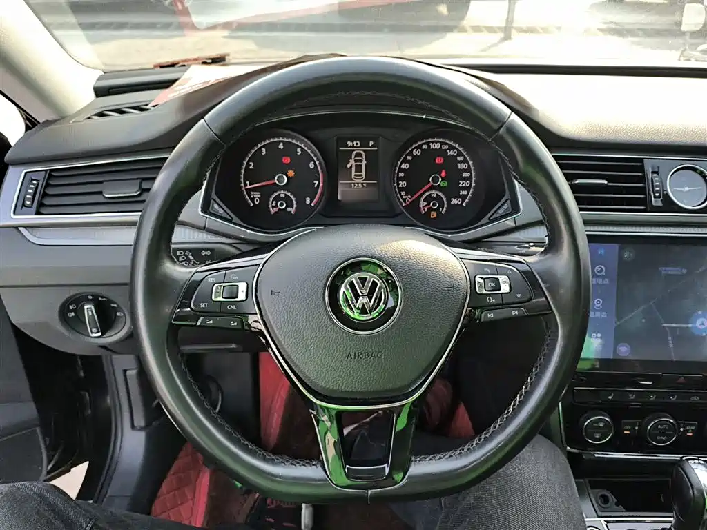 Volkswagen Passat 2018 — фото 11