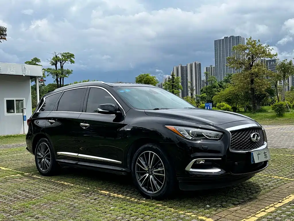 Infiniti QX60 2017 — фото 3