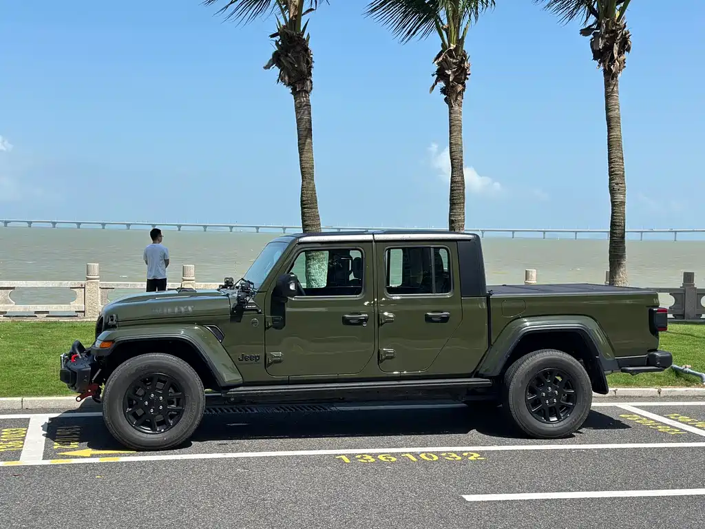 Jeep Gladiator 2026 — фото 12