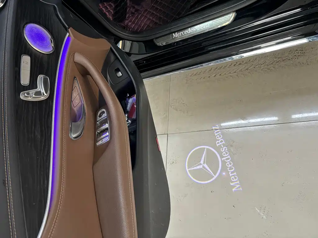 Mercedes-Benz E-Class 2023 — фото 10
