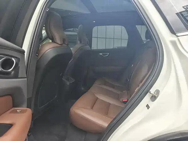 Volvo XC60 2024