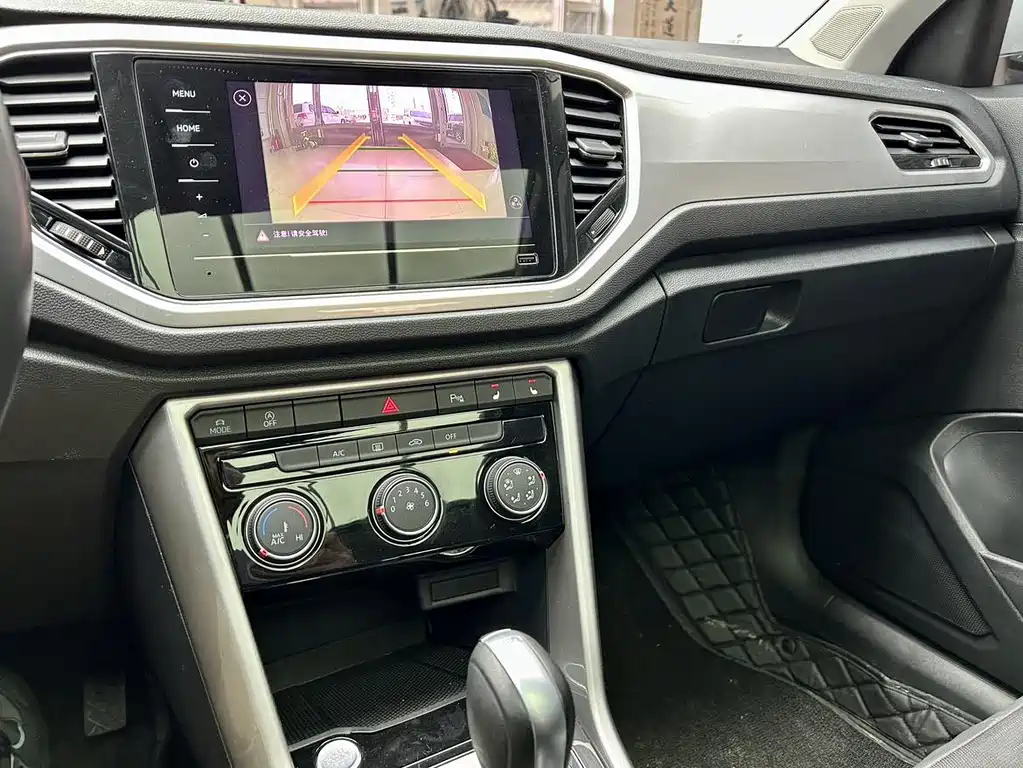 Volkswagen T-Roc 2022 — фото 14