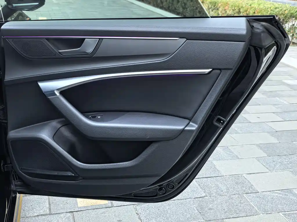 Audi A7 2021 — фото 42