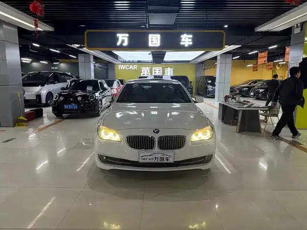 BMW 5 Series 2012