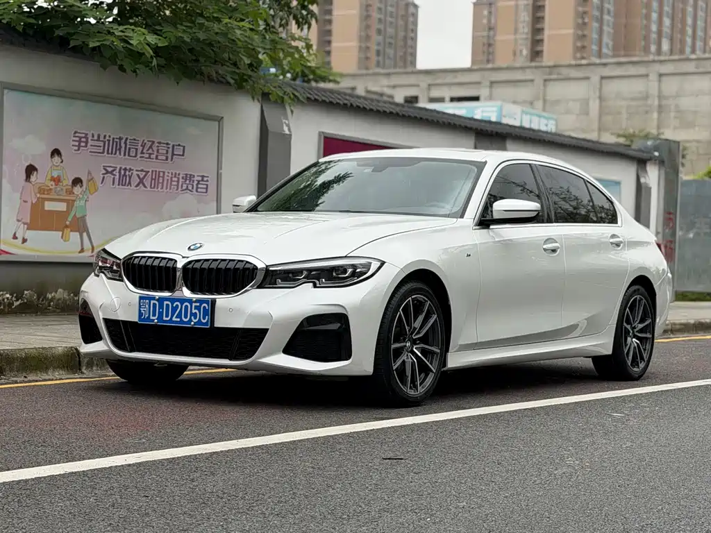 BMW 3 Series 2022