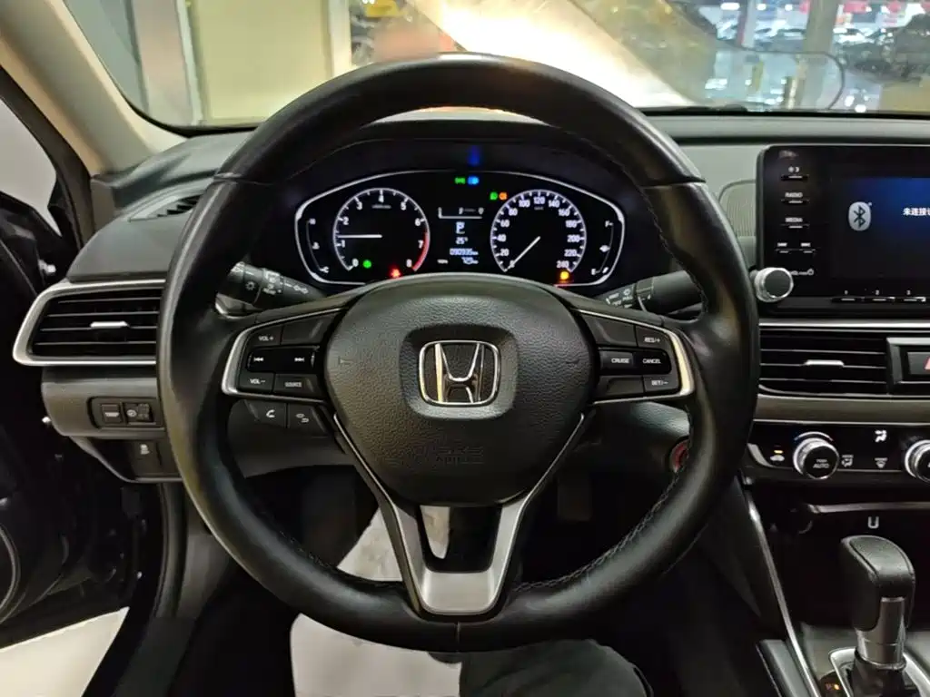 Honda Accord 2019 — фото 11