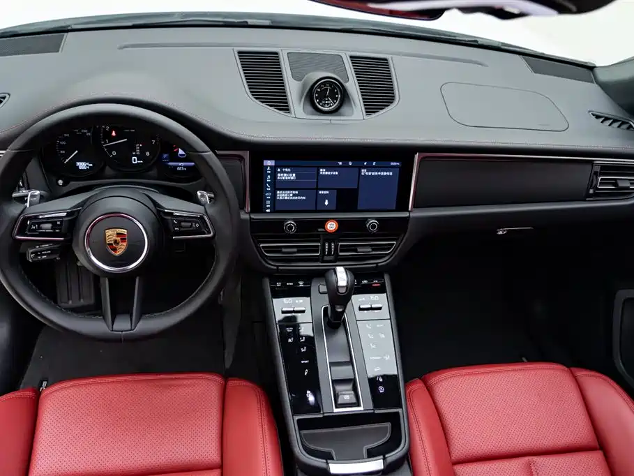 Porsche Macan 2023 — фото 10