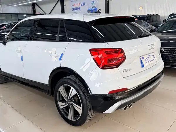Audi Q2L 2021
