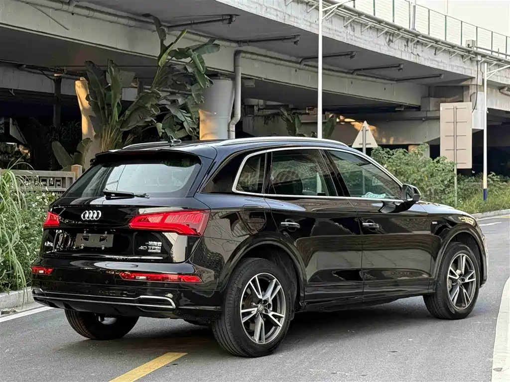 Audi Q5L 2019 — фото 20