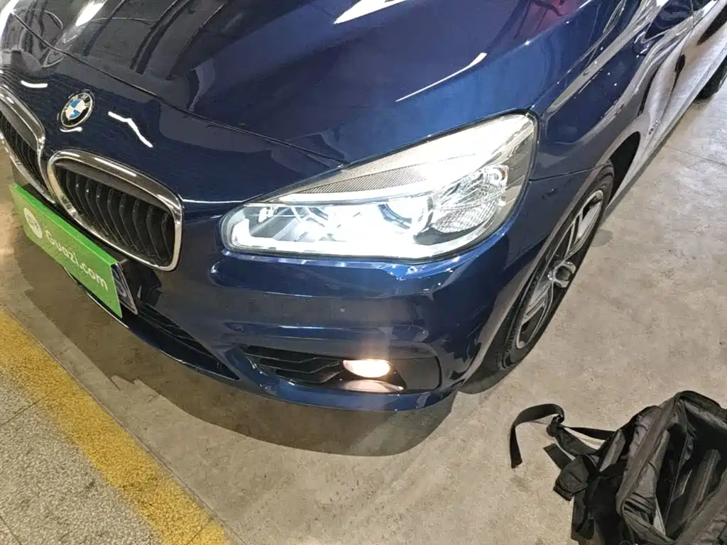 BMW 2 Series Active Tourer 2017 — фото 24