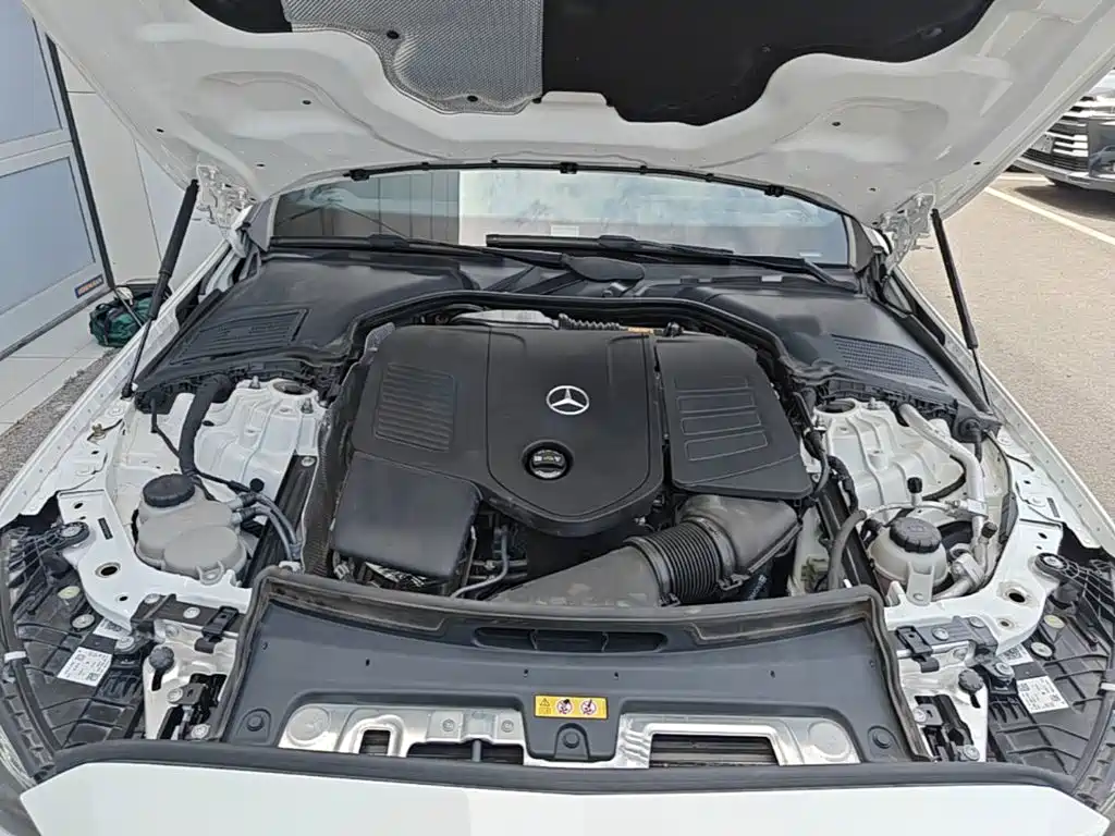Mercedes-Benz C-Class 2023 — фото 20