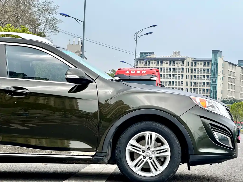 GAC Motor Trumpchi GS5 2014 — фото 10