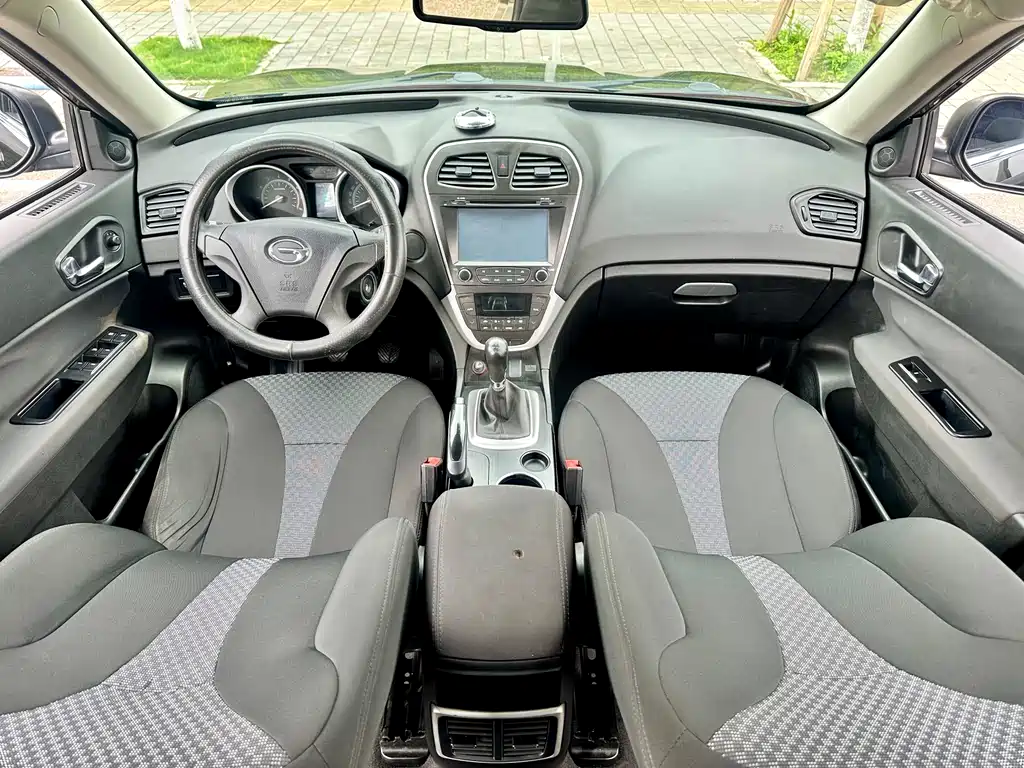 GAC Motor Trumpchi GS5 2014 — фото 29