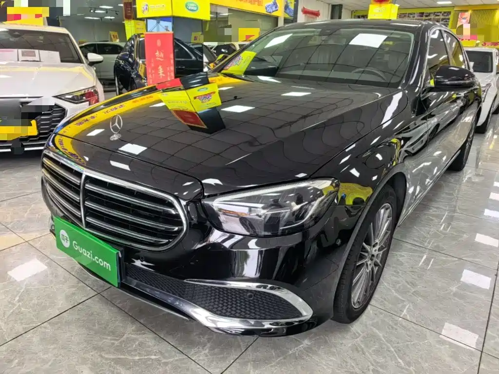 Mercedes-Benz E-Class 2022