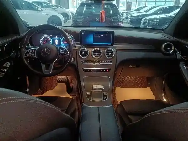 Mercedes-Benz GLC 2020