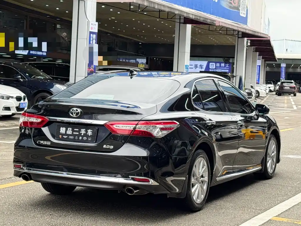 Toyota Camry 2023 — фото 20