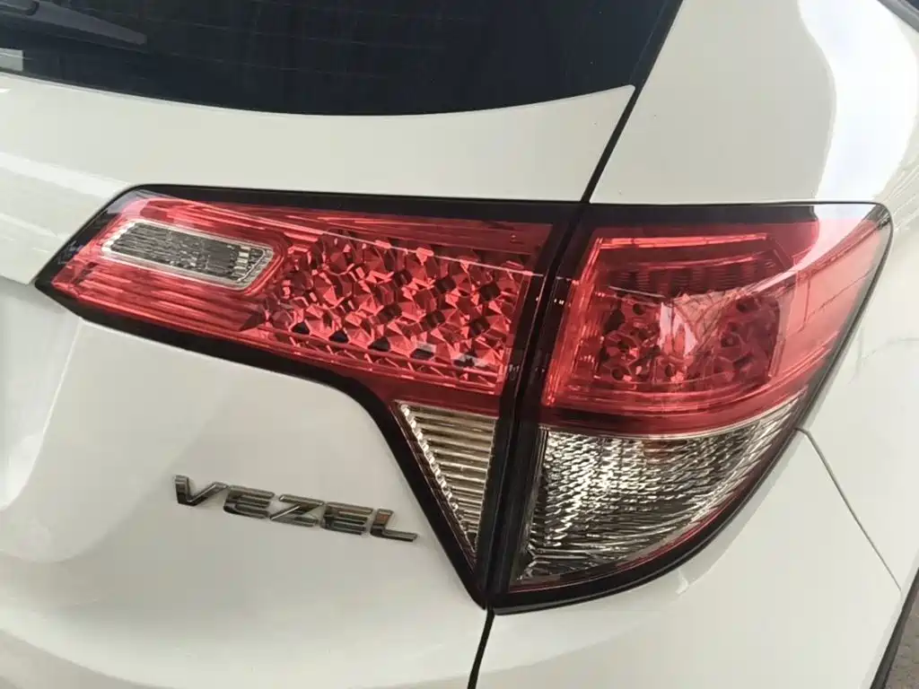 Honda Vezel 2020 — фото 8