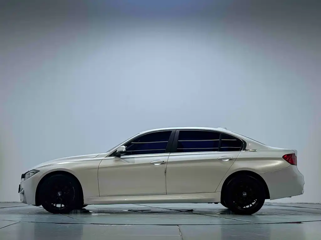 BMW 3 Series 2015 — фото 13