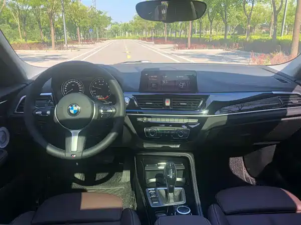 BMW 1 Series 2021