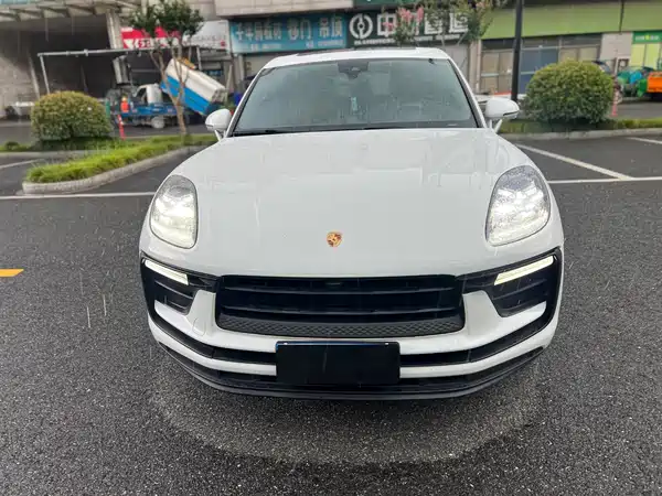 Porsche Macan 2022