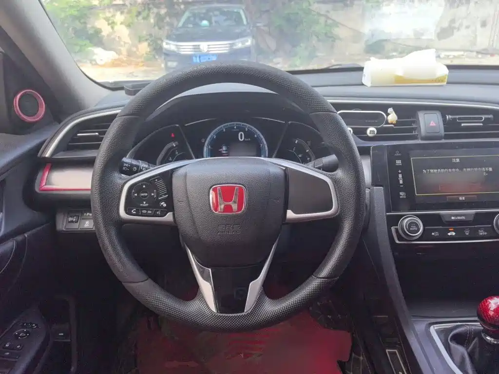 Honda Civic 2016 — фото 11