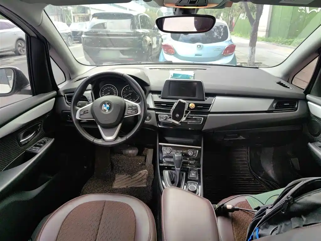 BMW 2 Series Active Tourer 2018 — фото 5