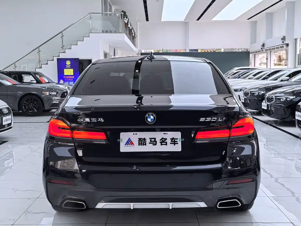 BMW 5 Series 2023 — фото 14