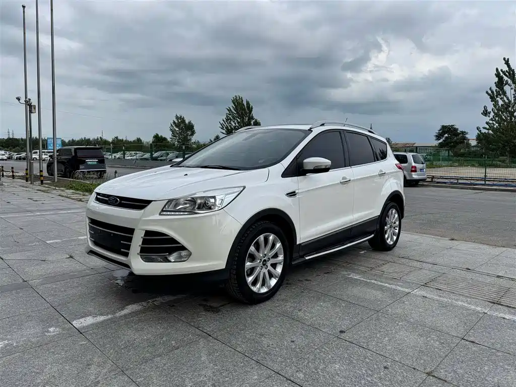 Ford Kuga 2014