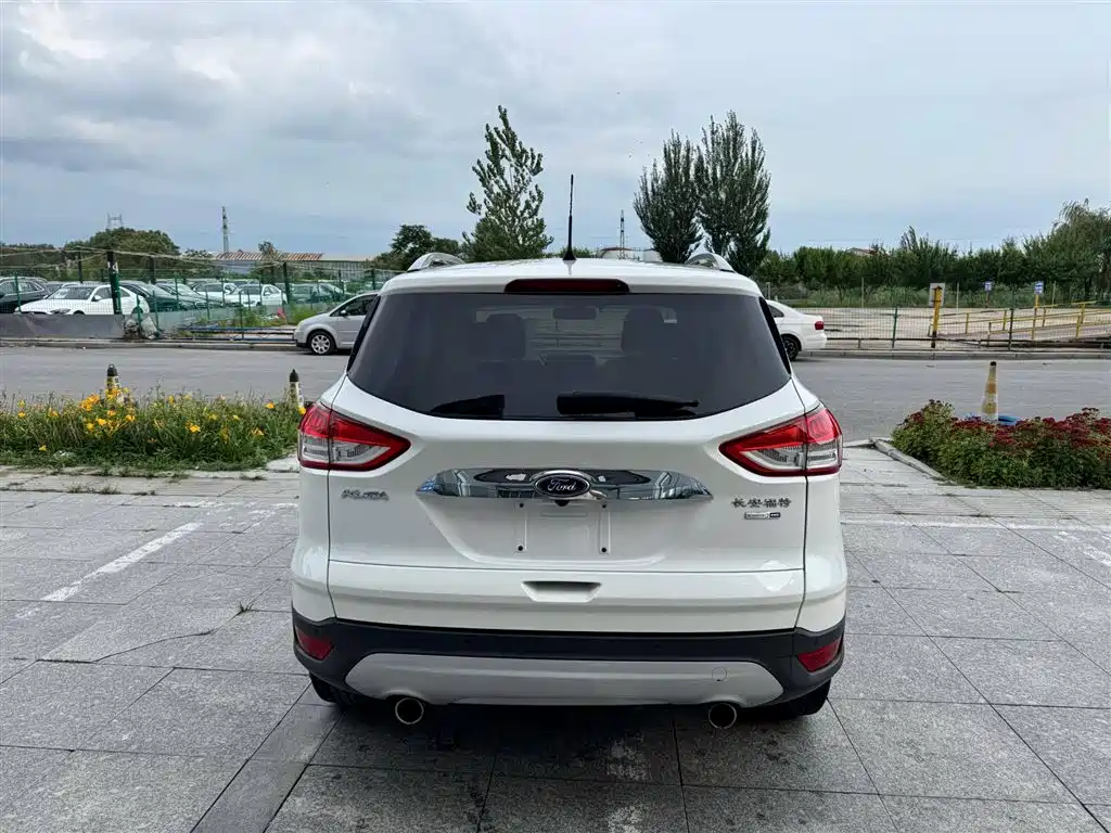 Ford Kuga 2014