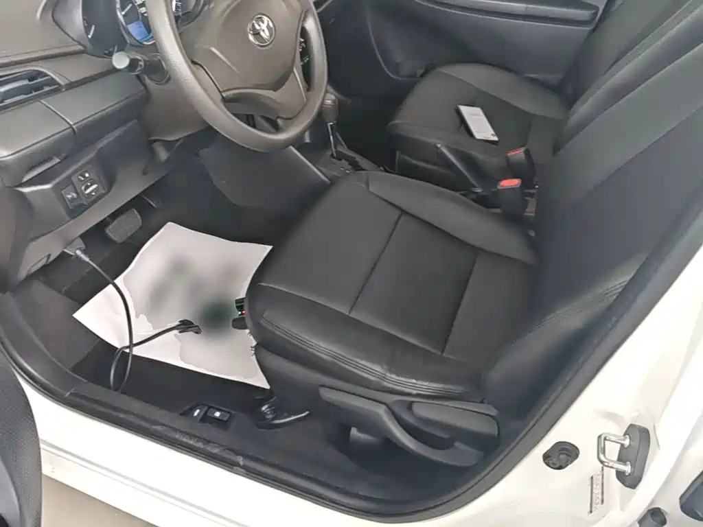 Toyota Vios 2015 — фото 15