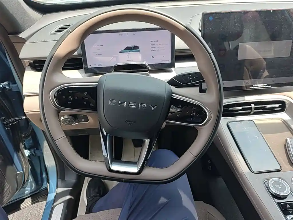 Chery Tiggo 8 PLUS C-DM 2025 — фото 11