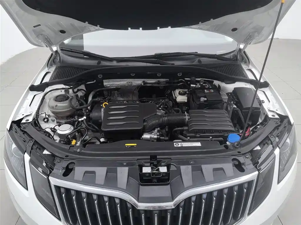 Skoda Octavia 2020 — фото 6