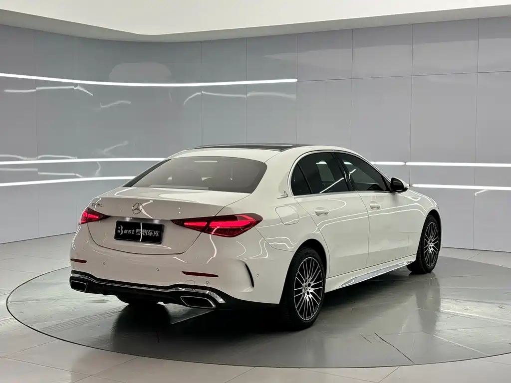 Mercedes-Benz C-Class 2023 — фото 7