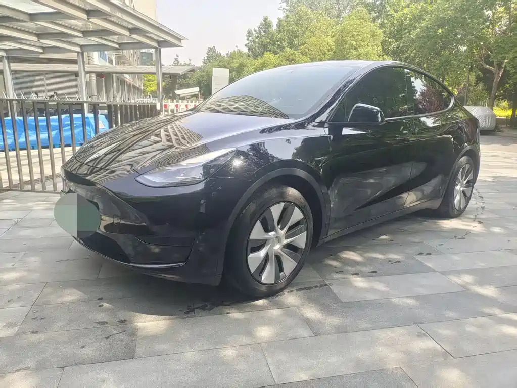 Tesla Model Y 2022 — фото 1