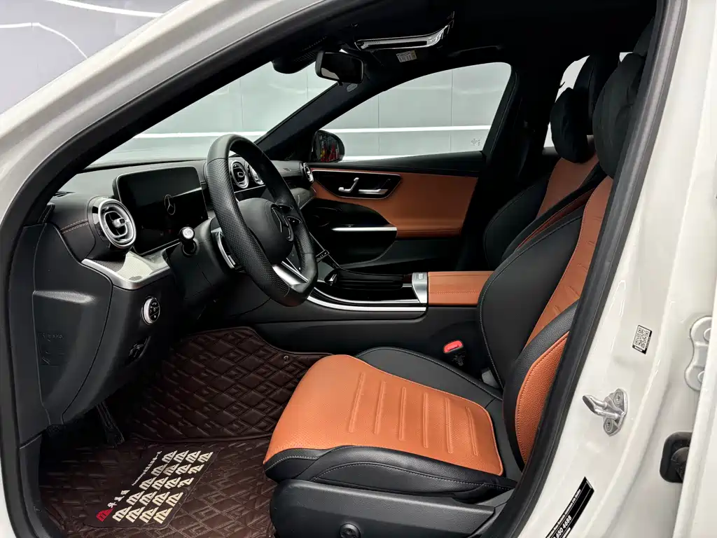 Mercedes-Benz C-Class 2023 — фото 4