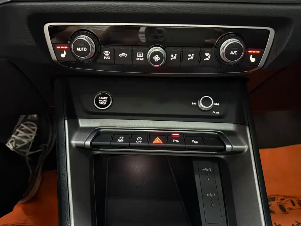 Audi Q3 2023 — фото 12