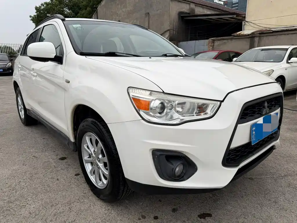 Mitsubishi Jinxuan ASX 2014 — фото 3