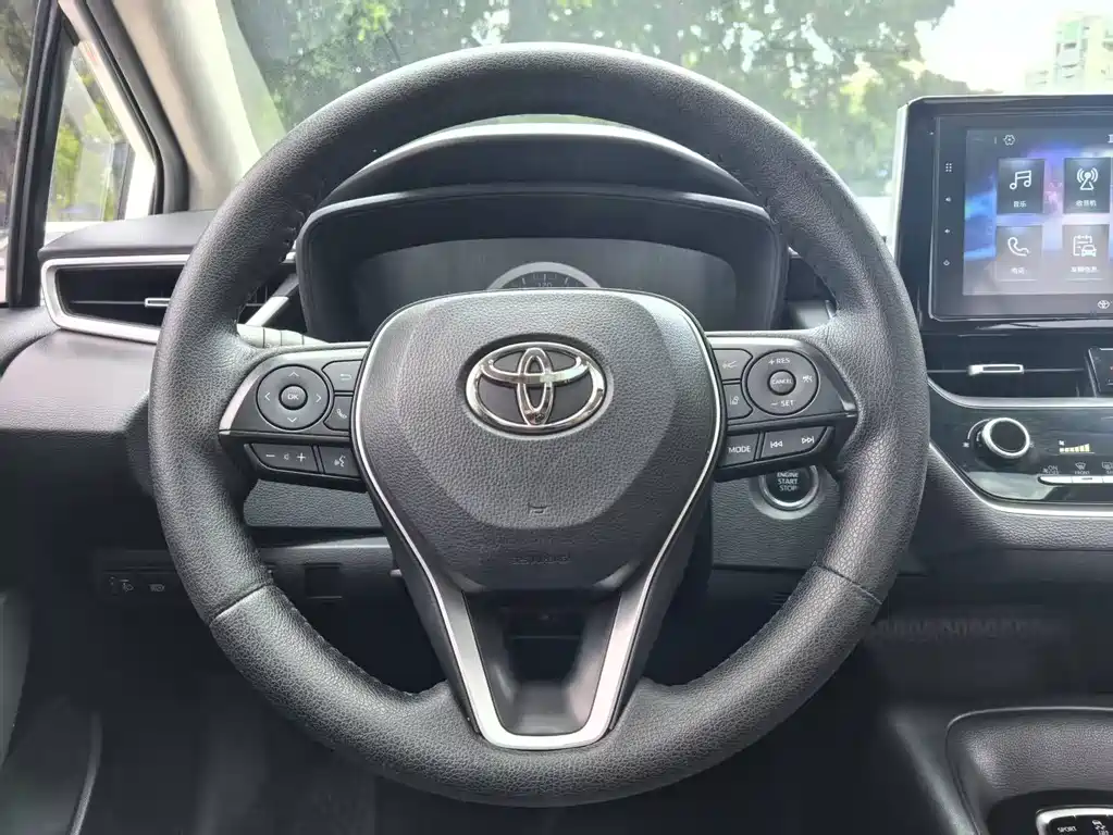 Toyota Corolla 2020 — фото 17