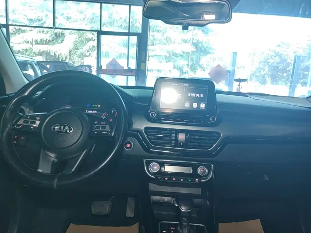 Kia Sportage 2018 — фото 10
