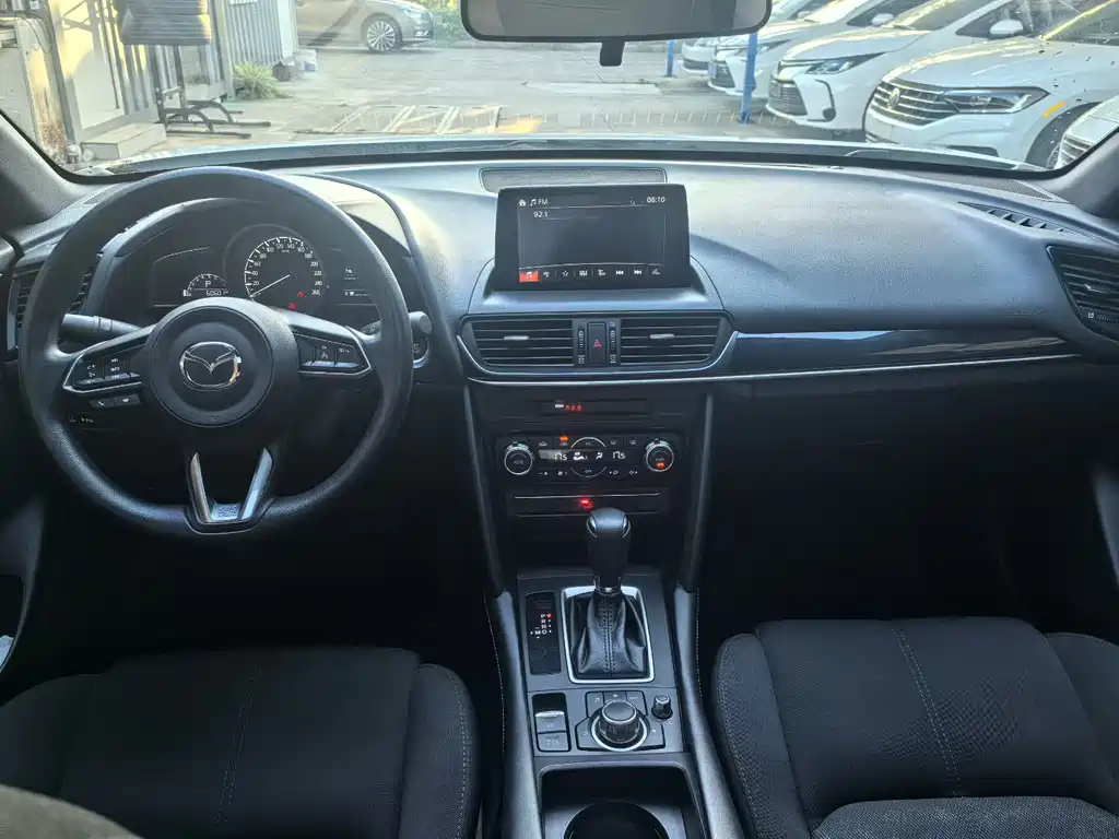 Mazda CX-4 2021