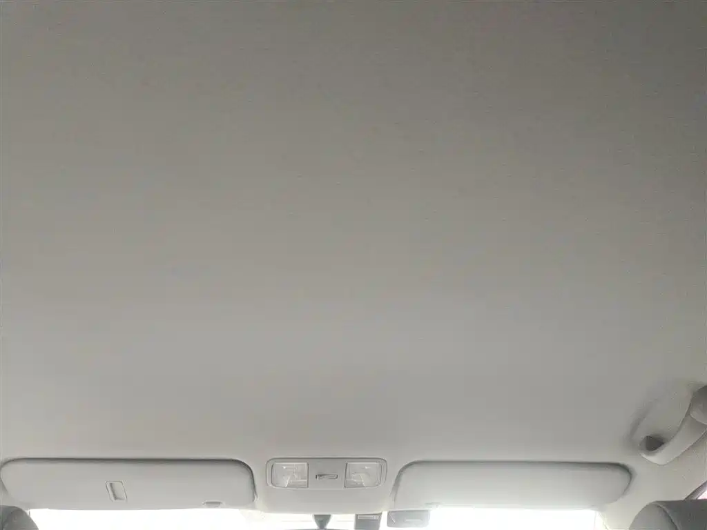 Hyundai Verna 2016 — фото 18