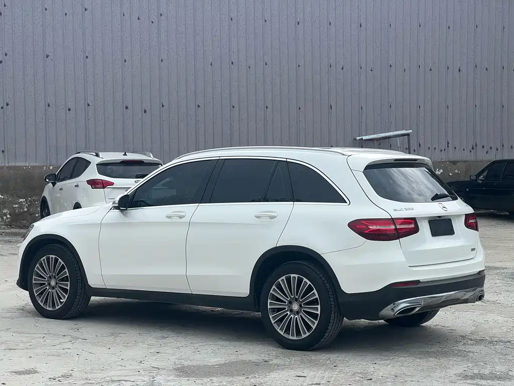 Mercedes-Benz GLC 2018 — фото 9