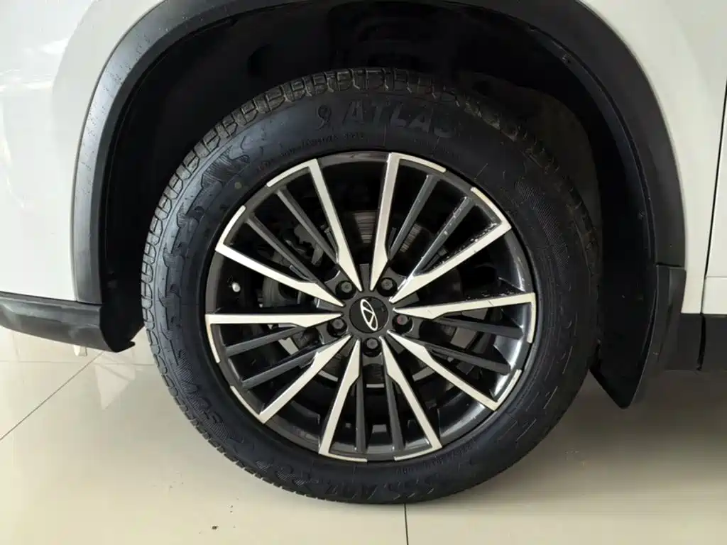 Chery Tiggo 8 PRO 2025 — фото 17