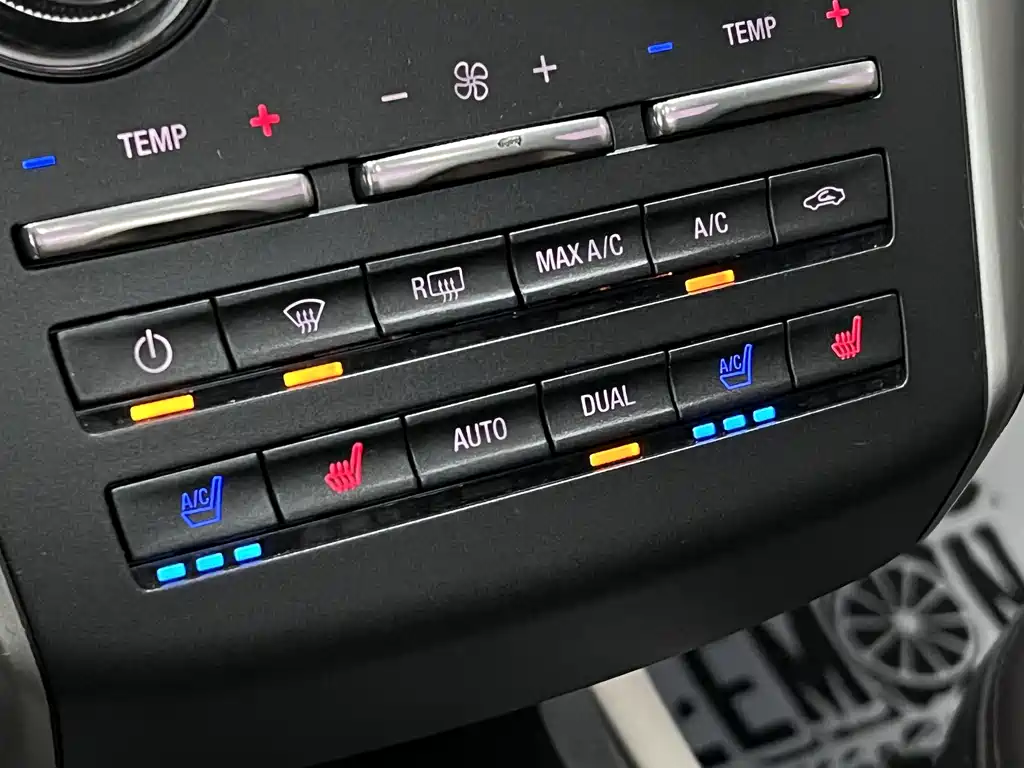 Lincoln MKC 2018 — фото 31
