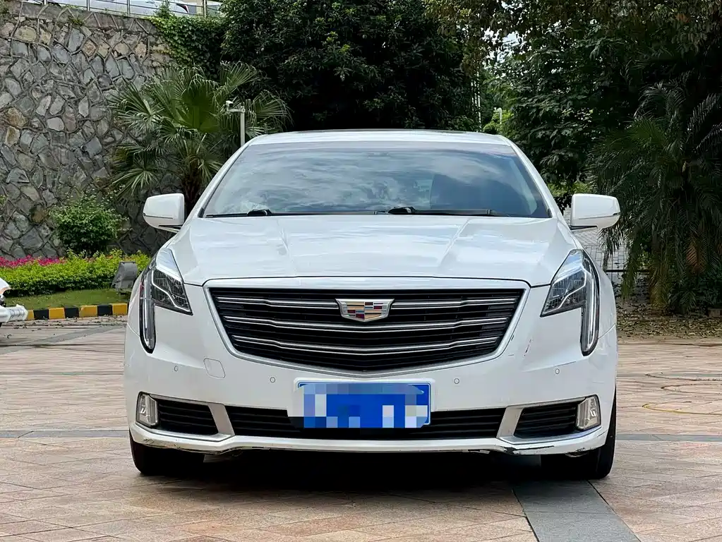 Cadillac XTS 2019 — фото 2