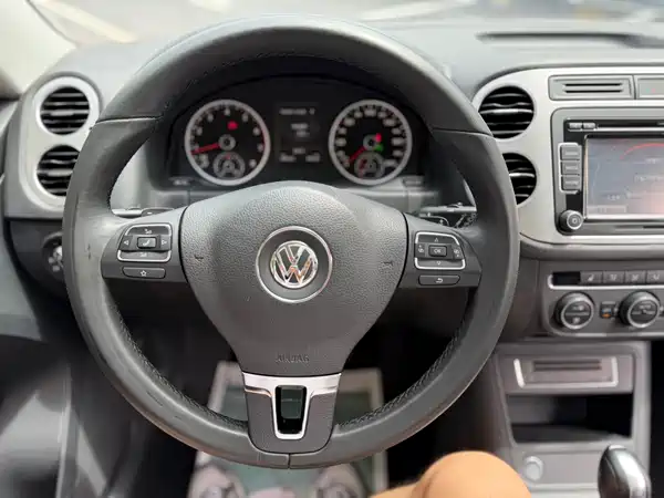 Volkswagen Tiguan 2015