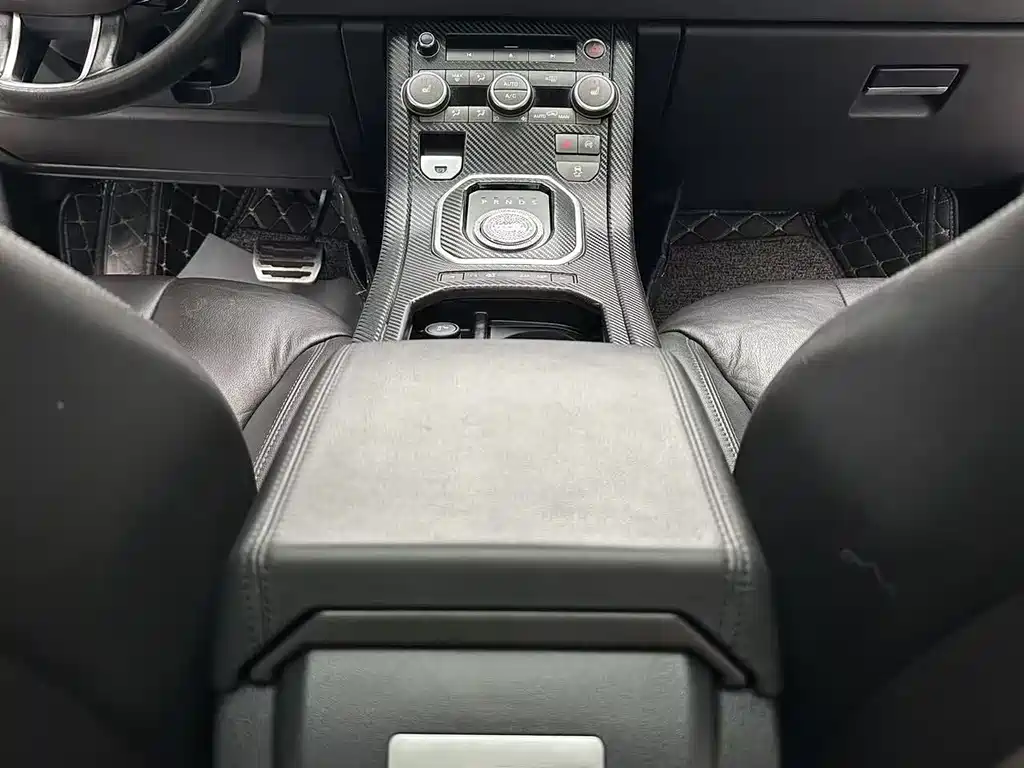 Land Rover Evoque 2016 — фото 13