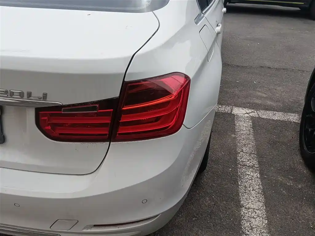 BMW 3 Series 2015 — фото 24