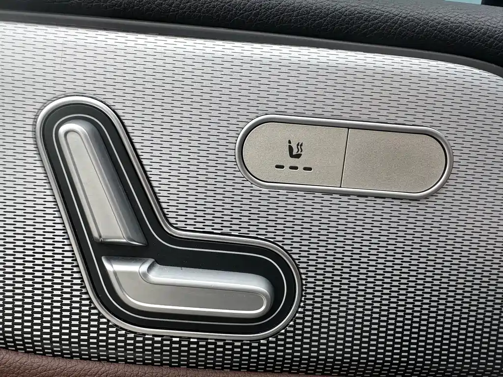 Mercedes-Benz GLB 2021 — фото 11
